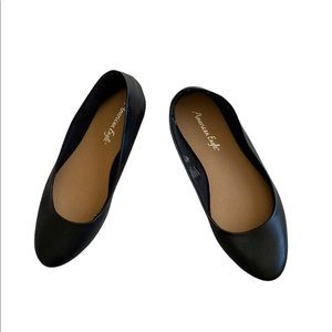 american eagle black flats!